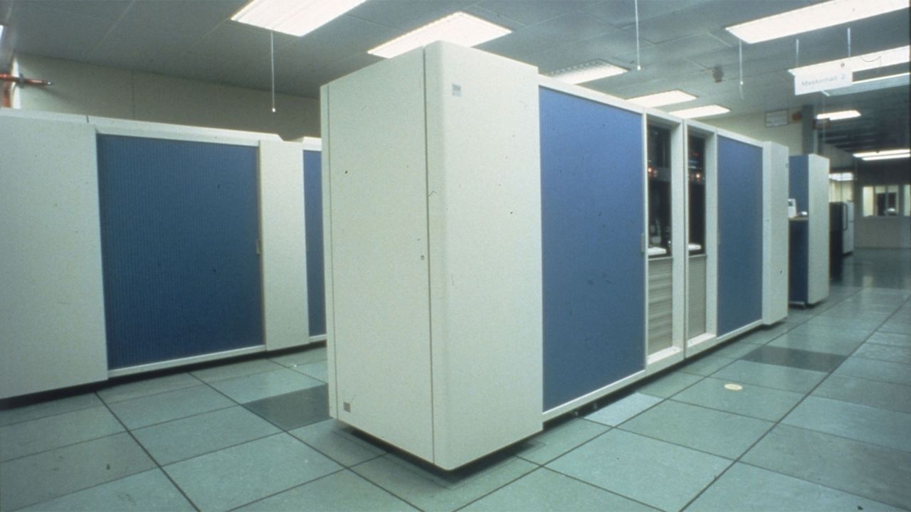 메가비트의 이정표: IBM의 1984년 DRAM 혁신이 남긴 유산