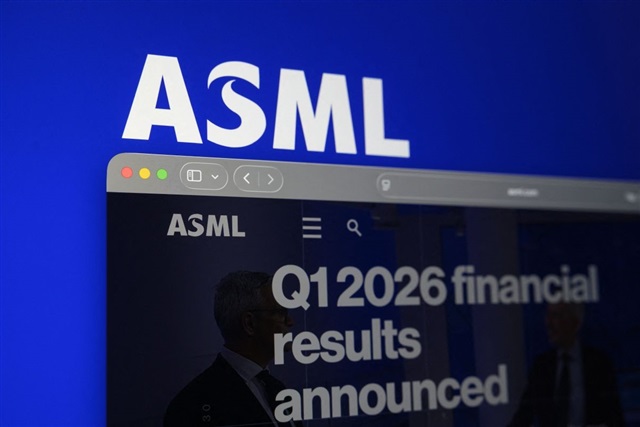 ASML의 역사적 실적 역전: 메모리 매출이 로직을 추월… ‘HBM 중심의 반도체 시대’ 개막