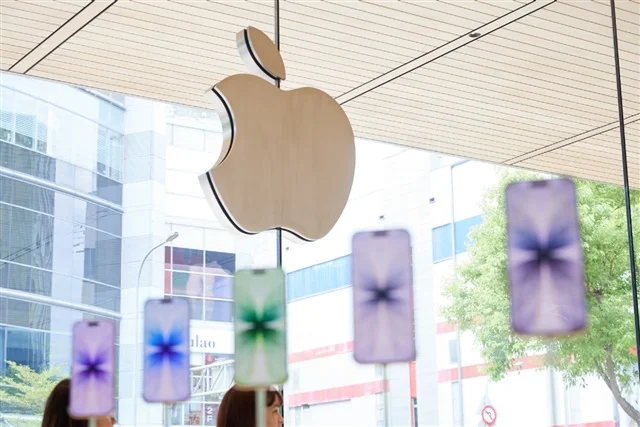 Apple’s AI-Centric System Design: Architecting the Future of On-Device Intelligence and Silicon Integration