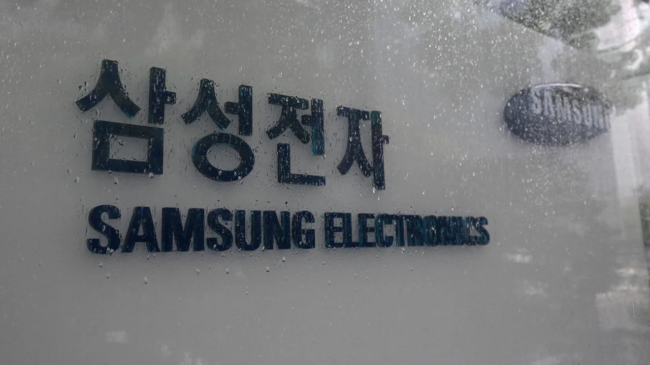 삼성전자 성과급 격차발 노사 갈등 격화: HBM 패키징 공정 차질 및 AI 칩 프로젝트 중단 위기